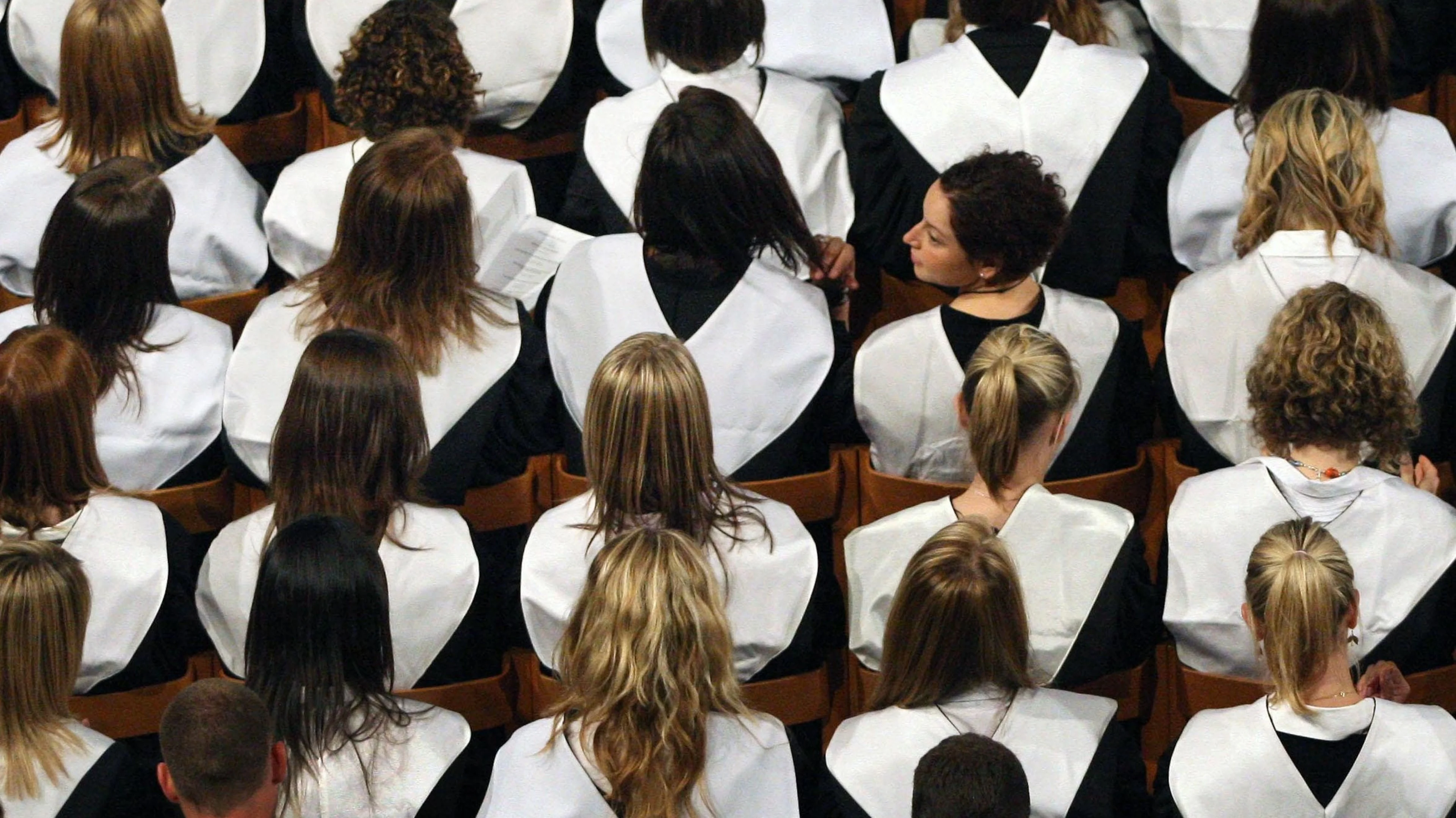 Record number of 18-year-olds admitted to university in 2026 academic year