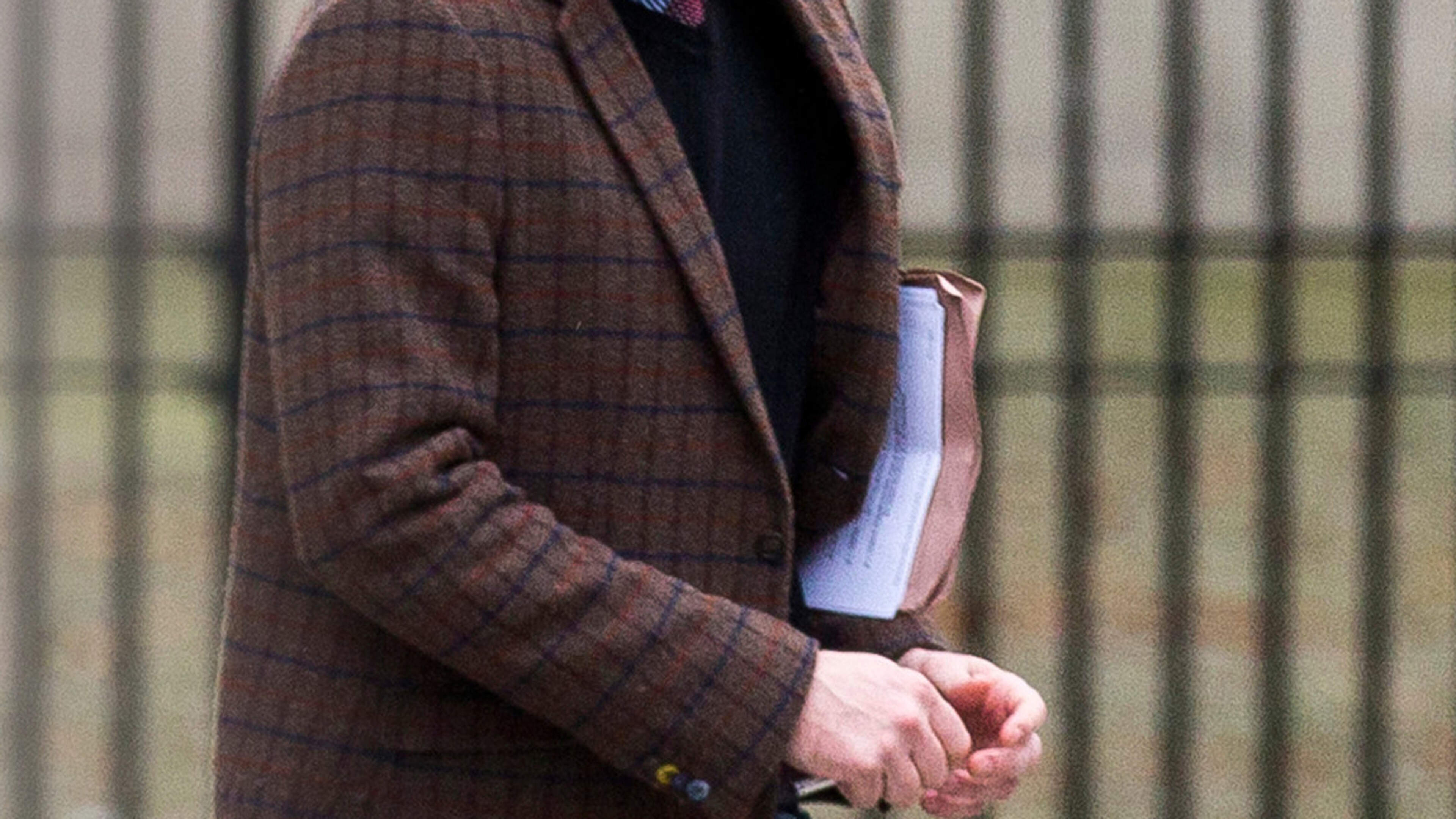 Former All-Ireland GAA winner pleads guilty to posing as a solicitor in Scottish court