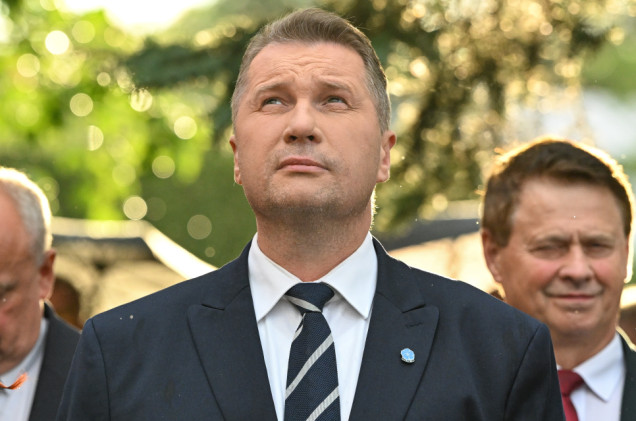 ‘No’ for Ukraine in the EU. Czarnek announces the draft resolution