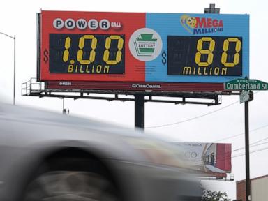 Powerball ticket holder in Illinois wins $1.04 billion jackpot