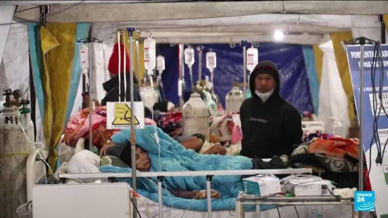 Indonesian earthquake : Aid reaches Flores as death toll climbs