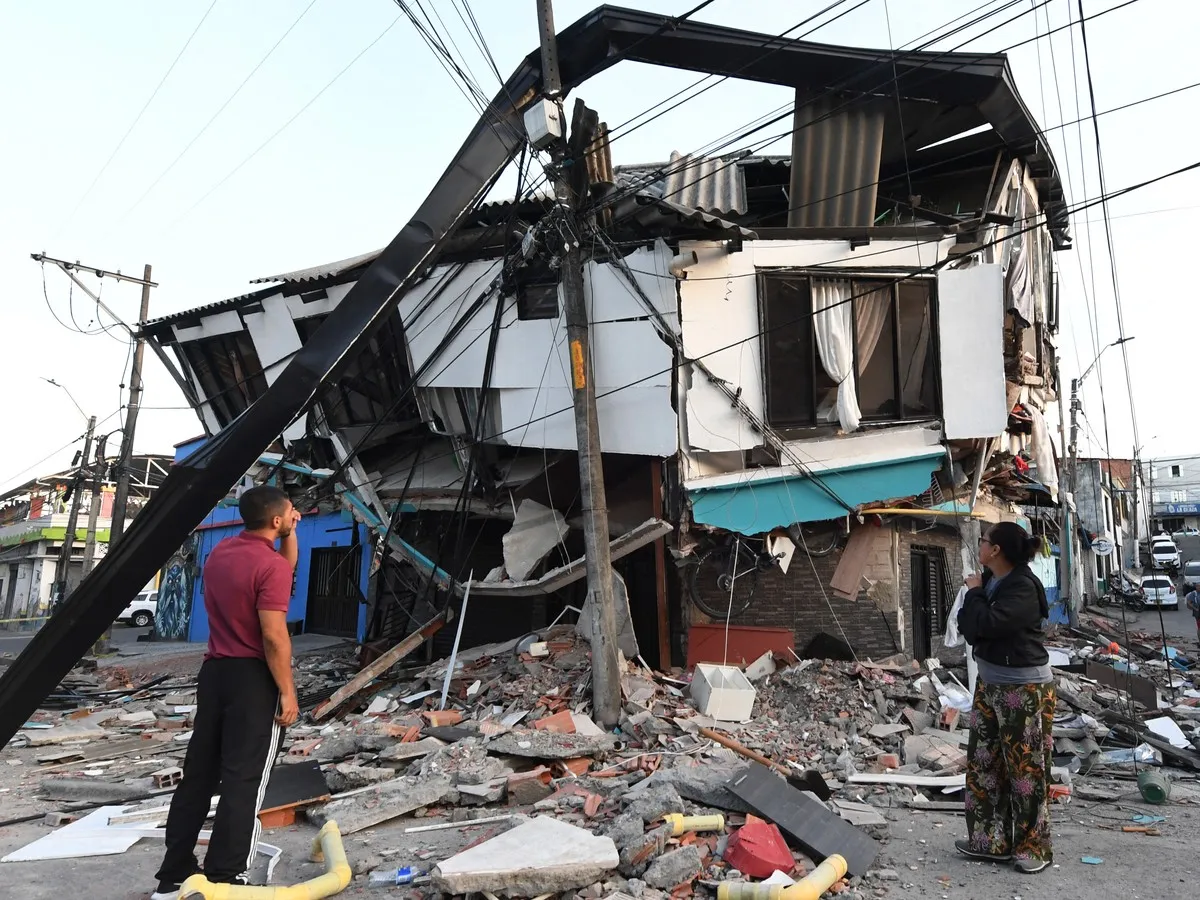 Colombia hurries to find earthquake survivor as death toll climbs