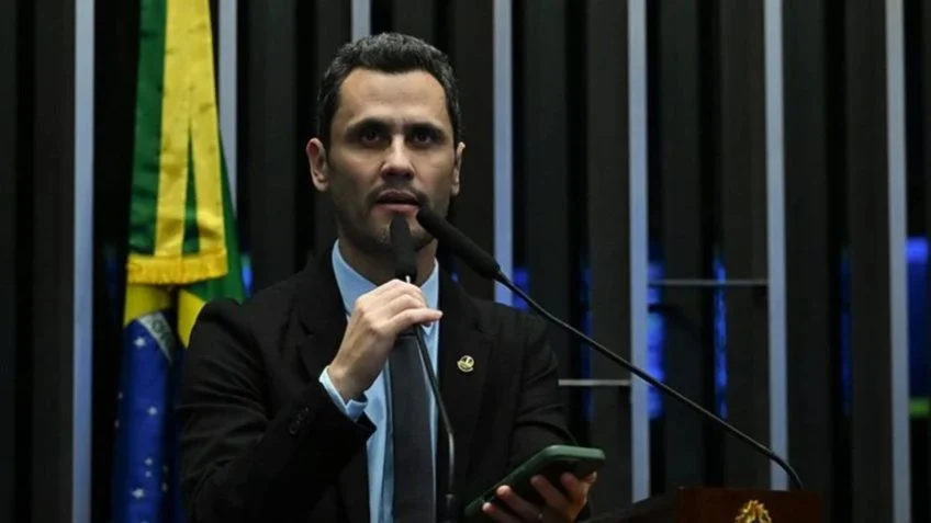 Cleitinho promises to negotiate MG's debt with Lula or Flávio