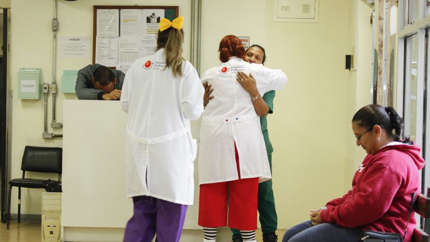 Senate increases sentences for crimes against teachers and doctors