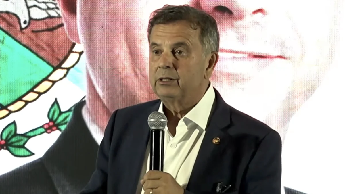 Flavio campaign says it will keep Petrobras state