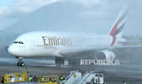 The World's Largest Commercial Aircraft Ready to Land at Soekarno-Hatta Airport
