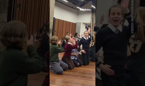 Australian Children Trained in Aceh's Ratoh Duek Dance