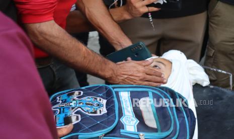Israel Bombards Gaza, Casualties Continue to Fall