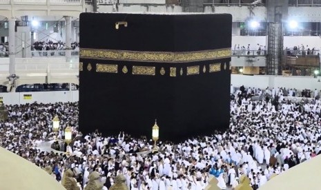 Iran and Saudi Arabia Discuss Enhancing Hajj Cooperation