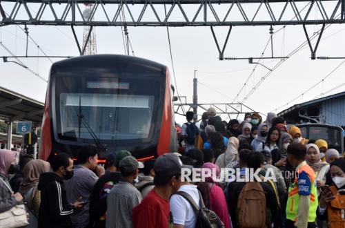 All platforms at Bogor Station can now serve 12-car KRL trains