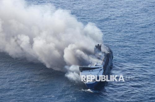 Coordinating Minister AHY has ordered a swift probe into the blaze that killed five people aboard the vessel