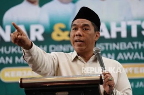 Welcoming the 35th Congress of PBNU, KH Zulfa Mustofa Launches a Book
