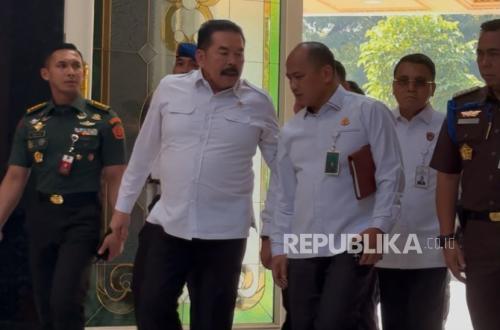 Sjafrie Gathers PKH Task Force, Panglima, Attorney General, Head of BPKP Present