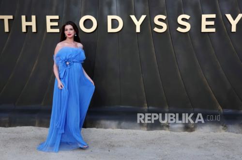 The actress revealed she had low expectations for a third child due to her age and slim odds