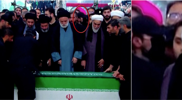 Iran, is yellow on man with face obscured at the funeral of Khamenei The hypothesis on social: "Maybe it is Mojtaba"