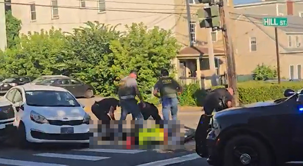 United States, a man killed in a shooting that involved Ice agents in Maine