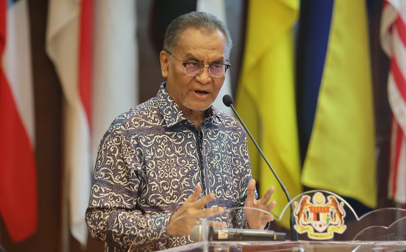 General : MOH Adds Boat Services To Improve Healthcare Access For Orang Asli In Hulu Perak
