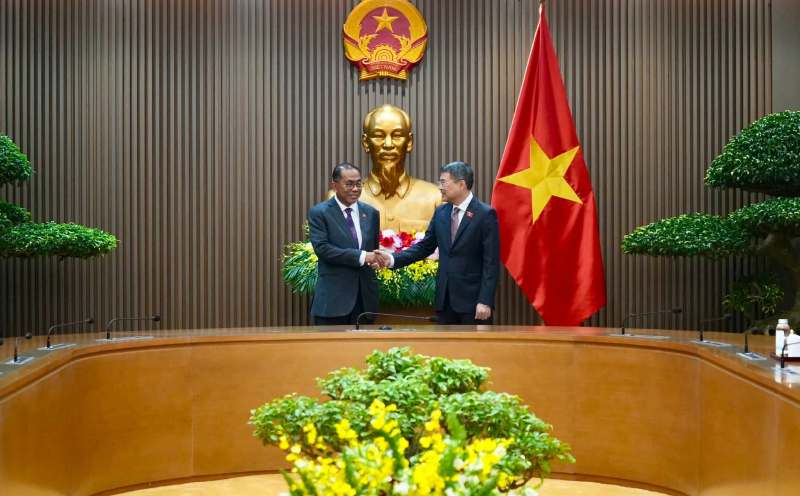 Khaled: Malaysia, Vietnam to further strengthen defence partnership