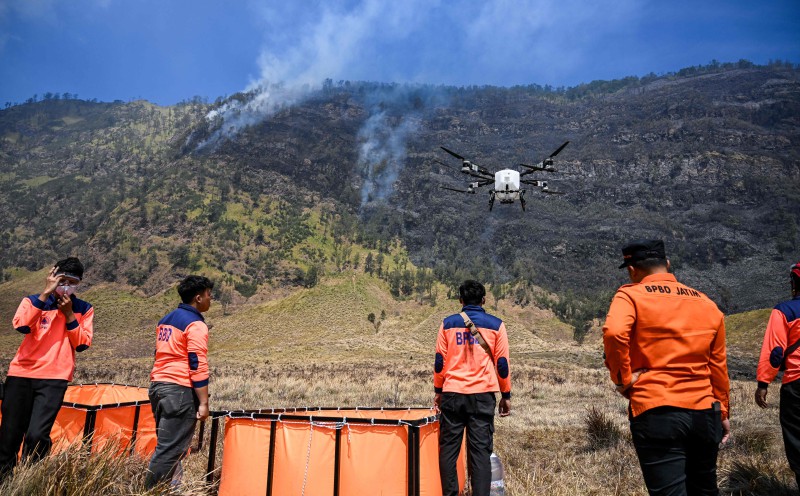 The national park in East Java halted all tourist activities on Aug 8, with the fire burning since Aug 3.