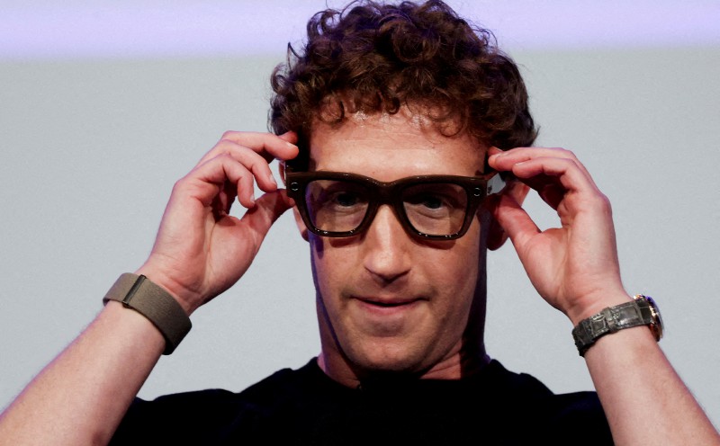 Meta's Zuckerberg says US should not block Chinese AI models, FT reports