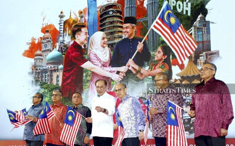 Anwar pledges RM15.3 million boost for Perak religious and pondok schools
