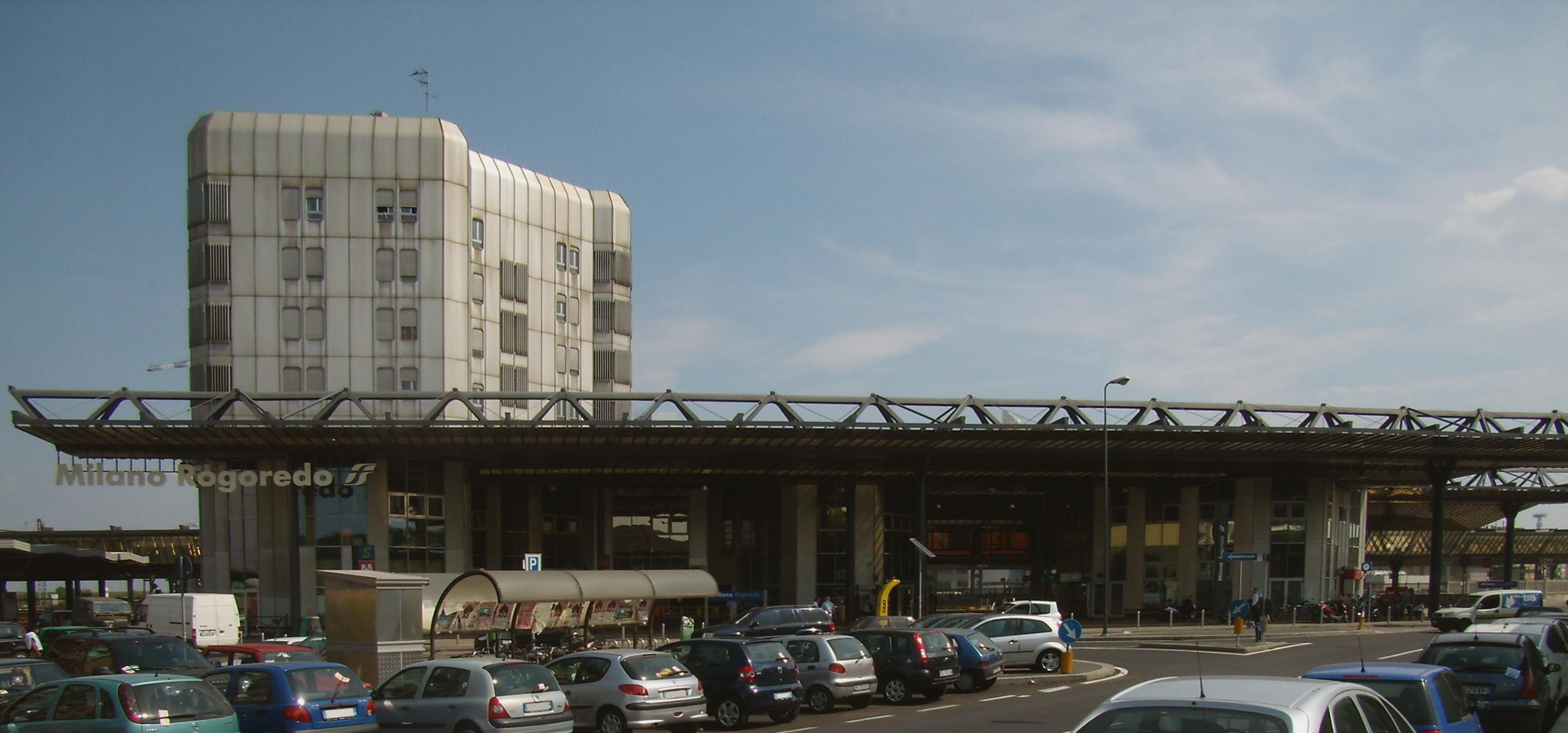 Milan, Vannacci calls for rafts in Rogoredo. Fiano: "It's gross."