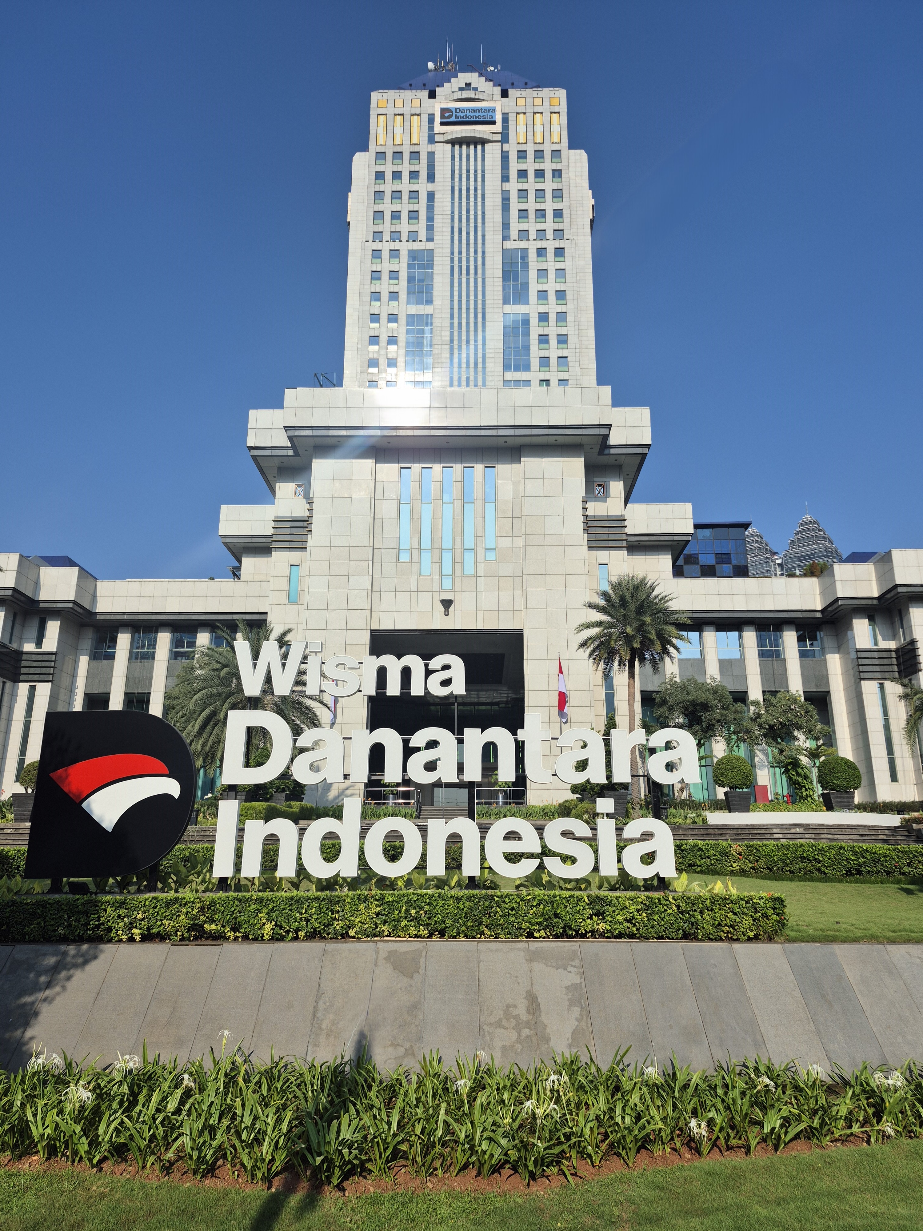 Yesterday, share purchases by Danantara and investment opportunities in Indonesia