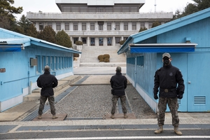 The Panmunjom building, which houses a guard post and a direct hotline to the UN Command, was covered in April