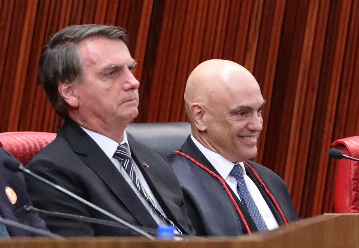 Jair Bolsonaro's call to Moraes to receive visits from Flavio