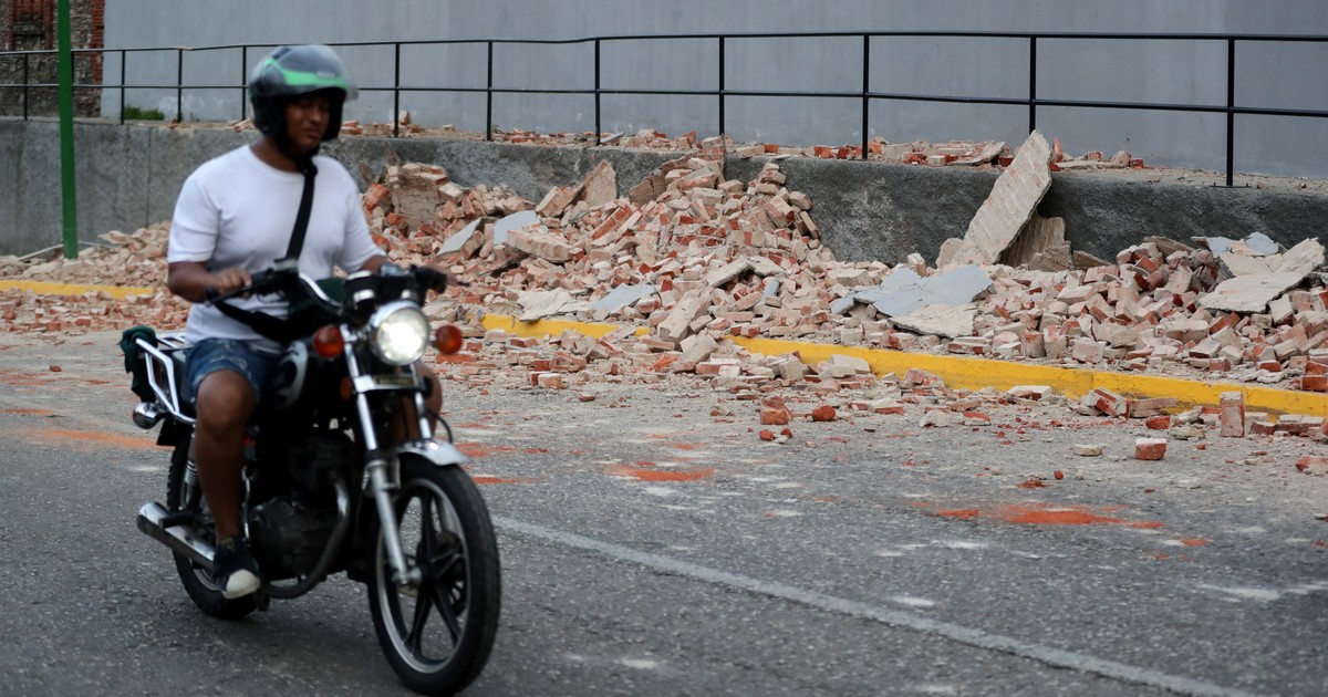 Buildings collapsed in Caracas: Videos capture the exact moment of earthquakes 7.2 and 7.5 in Venezuela