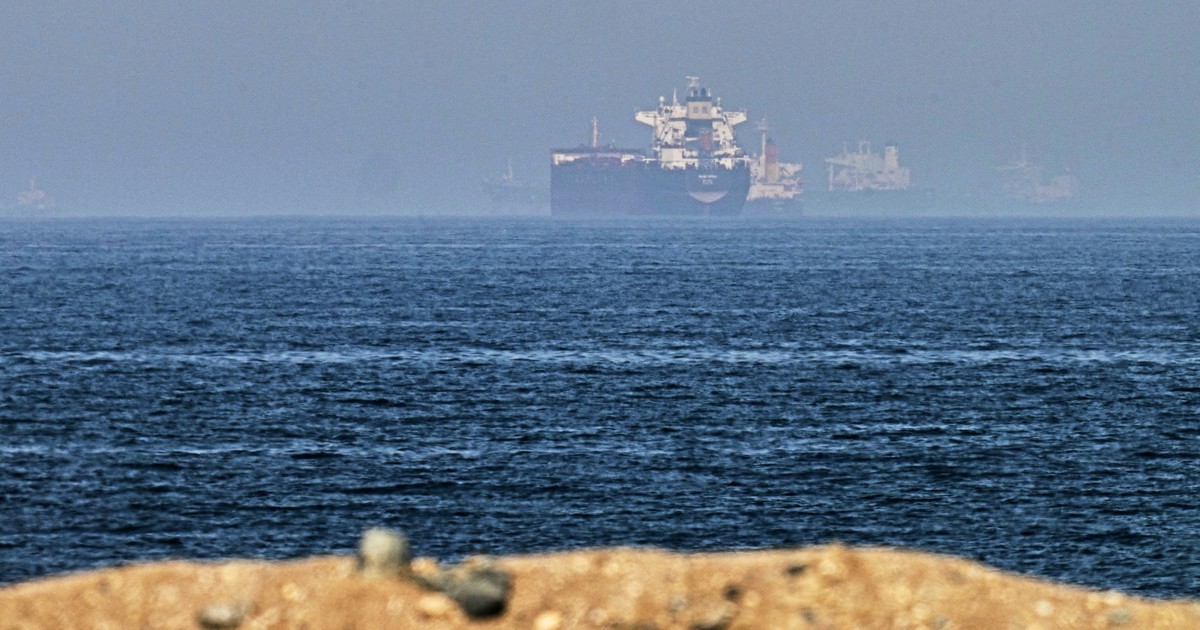 Iran claims to be close to reaching an agreement with Oman on new transit route in Ormuz