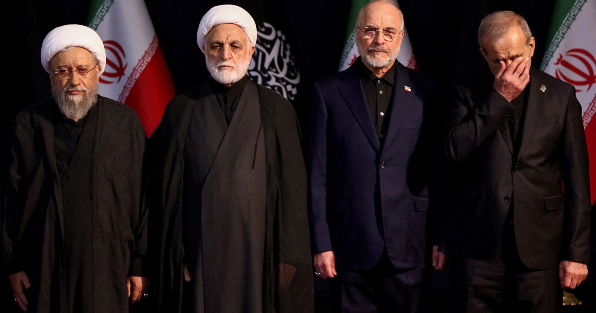 Hawks and Doves?: Iran's leaders show unity, but they face the ultimate goal of the war