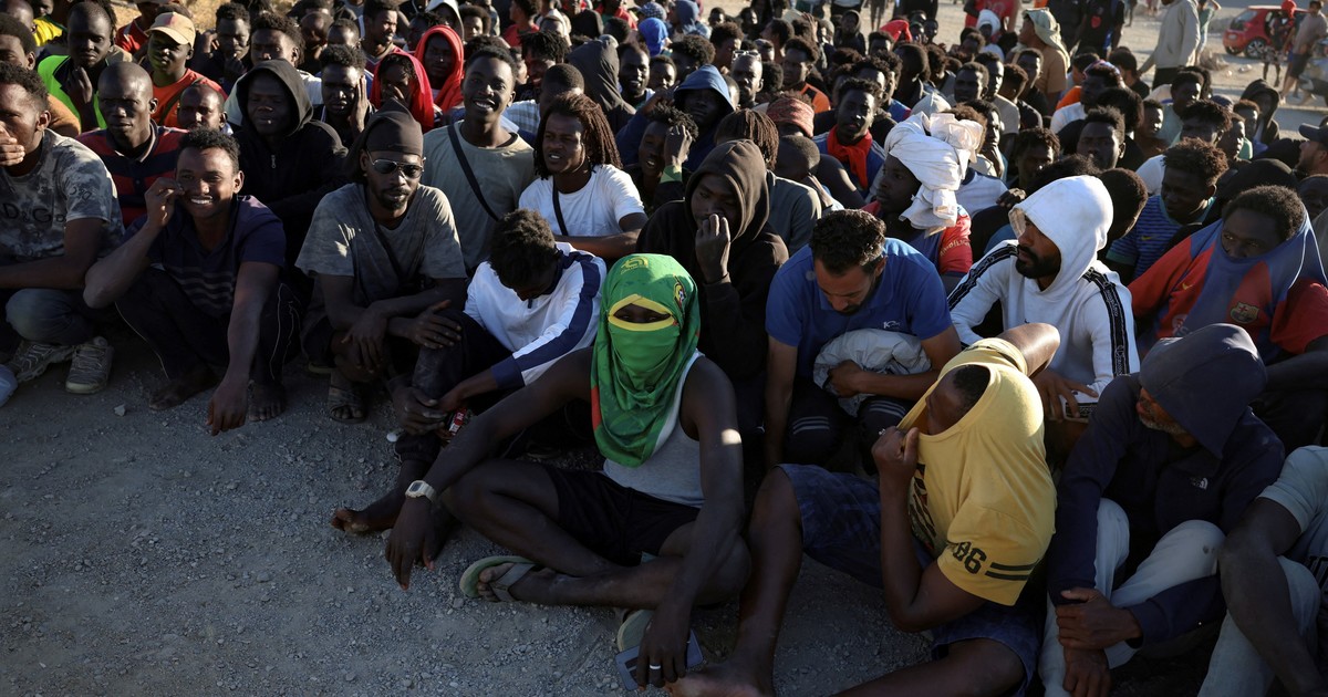 Migration tensions in Ceuta: Spanish police fear new influx of migrants by 15 August