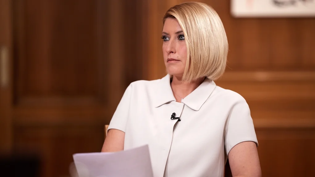 The veteran journalist will appear on the main news bulletin and present a news program, the channel announced