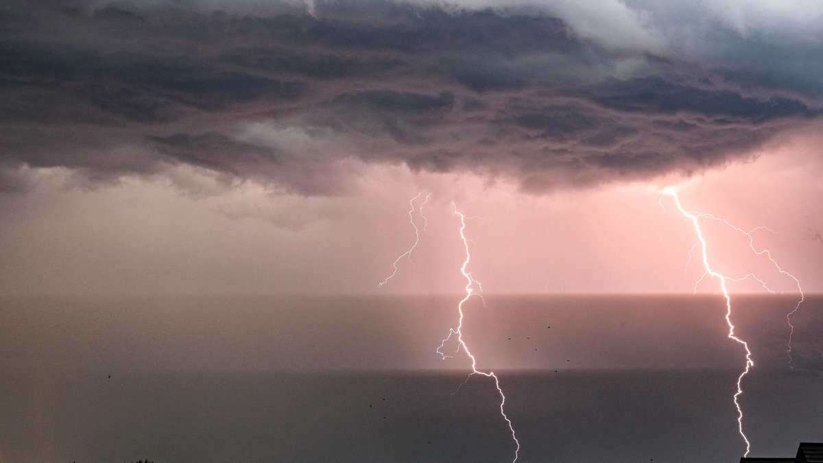 Heavy thunderstorms hit Bavaria again – urgent warning for several regions: “danger of life”