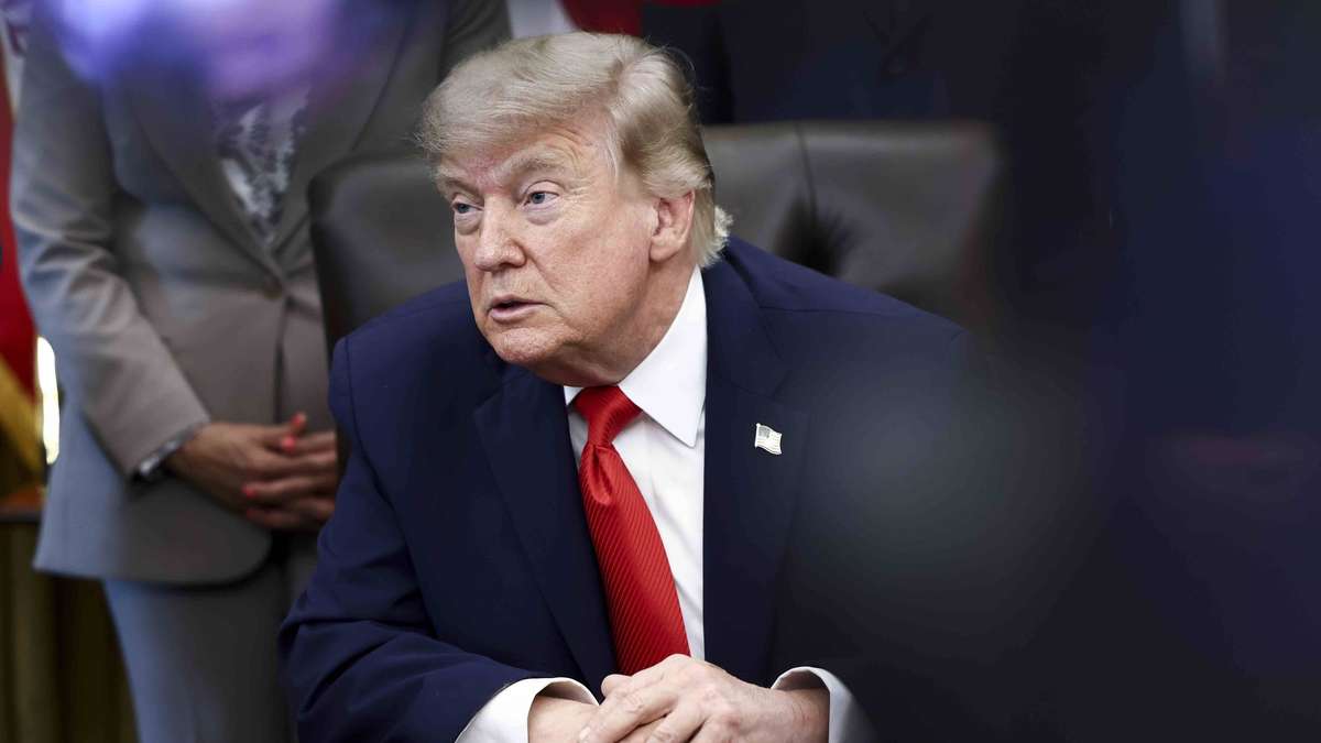 Bleedings, Sleepiness, 22 Doctors: White House Attacks Cardiologists After Questions About Trump's Health