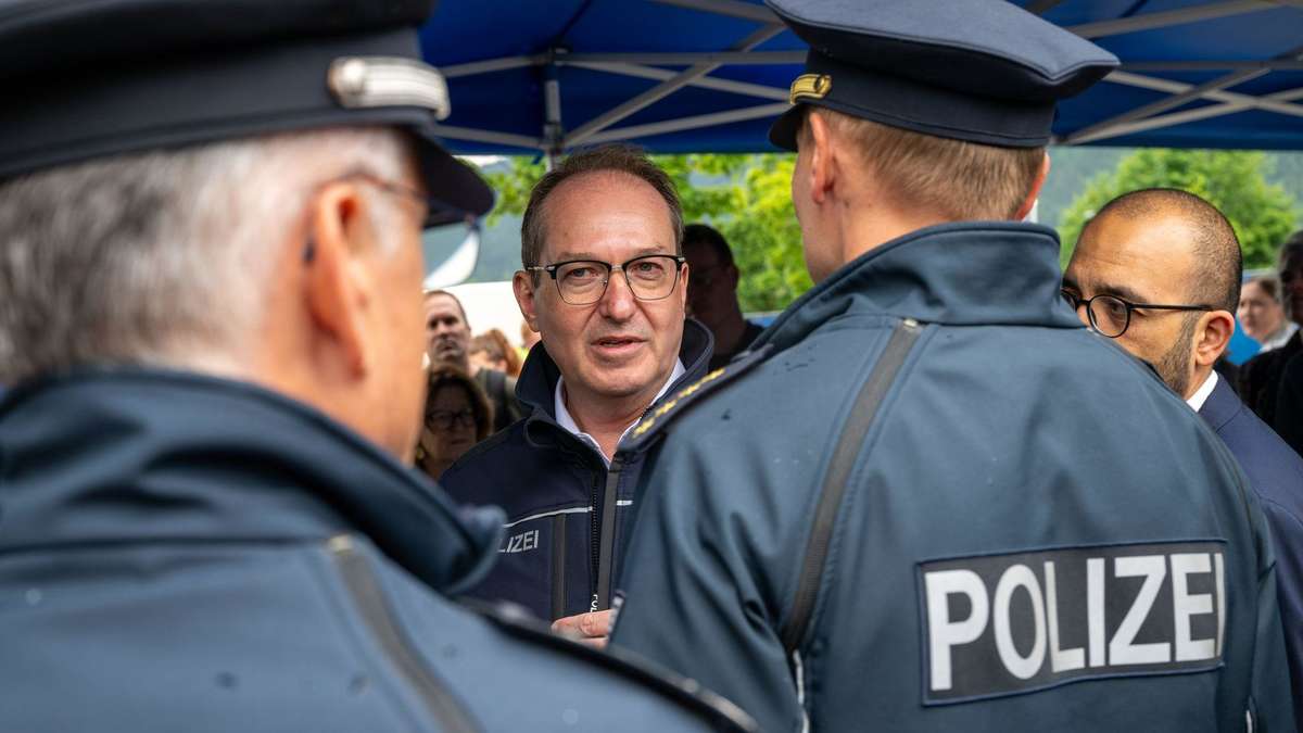 Attack plans against Germany “clearly recognizable” – Dobrindt's plan against terrorism and espionage