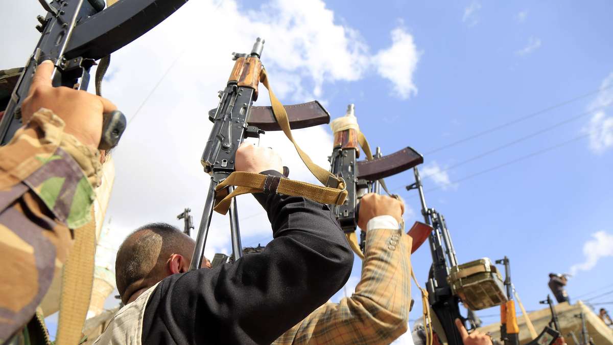 Houthis gear up for Tehran's strategy: Bab al-Mandab to become second Hormuz trap