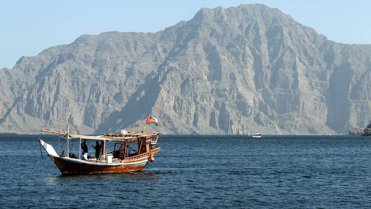 Block, bomb, negotiate: The way out of the Hormuz crisis