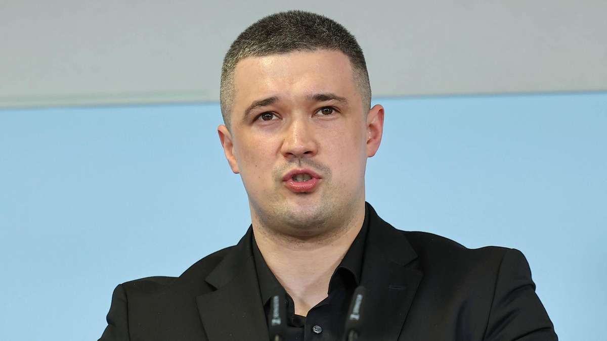 ‘A gift for Russia’: War bloggers cheer over Fedorov’s expulsion