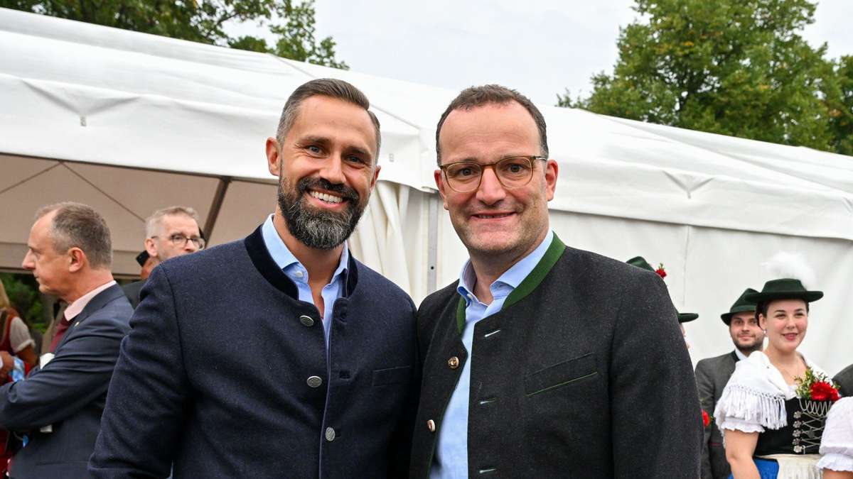 Health Minister Spahn comments on costs and legal situation, triggers internal debate