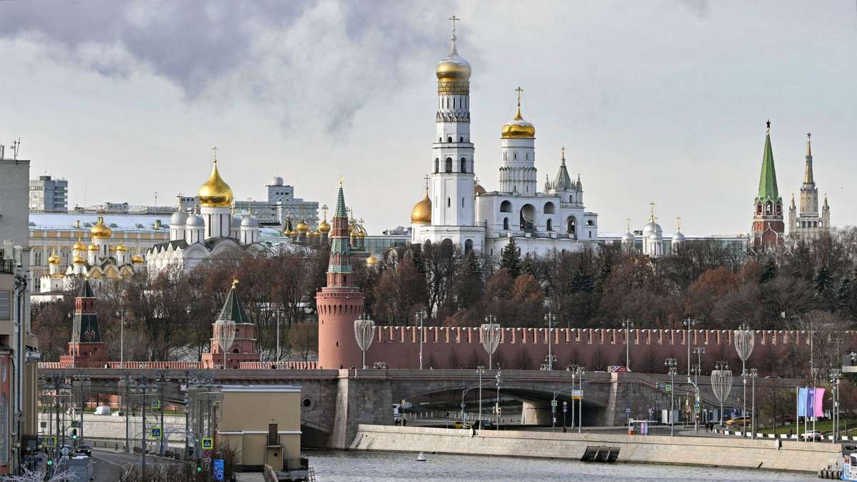 After survey low: Russian government surprises with new value