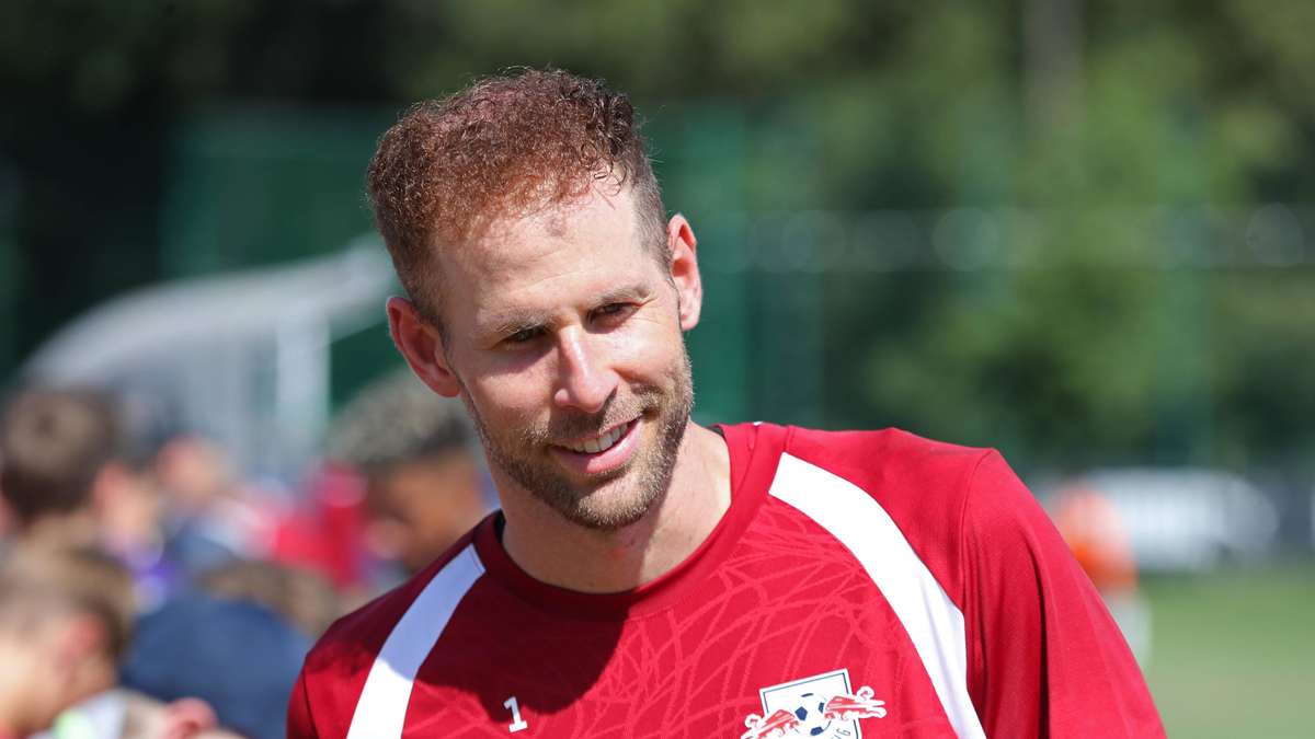 Villarreal transfer fix: RB Leipzig and Gulacsi say goodbye with emotional words