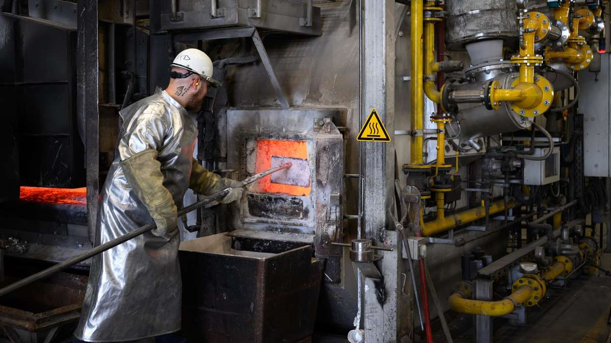 Experts sound alarm: billion bet on green steel threatens to fail