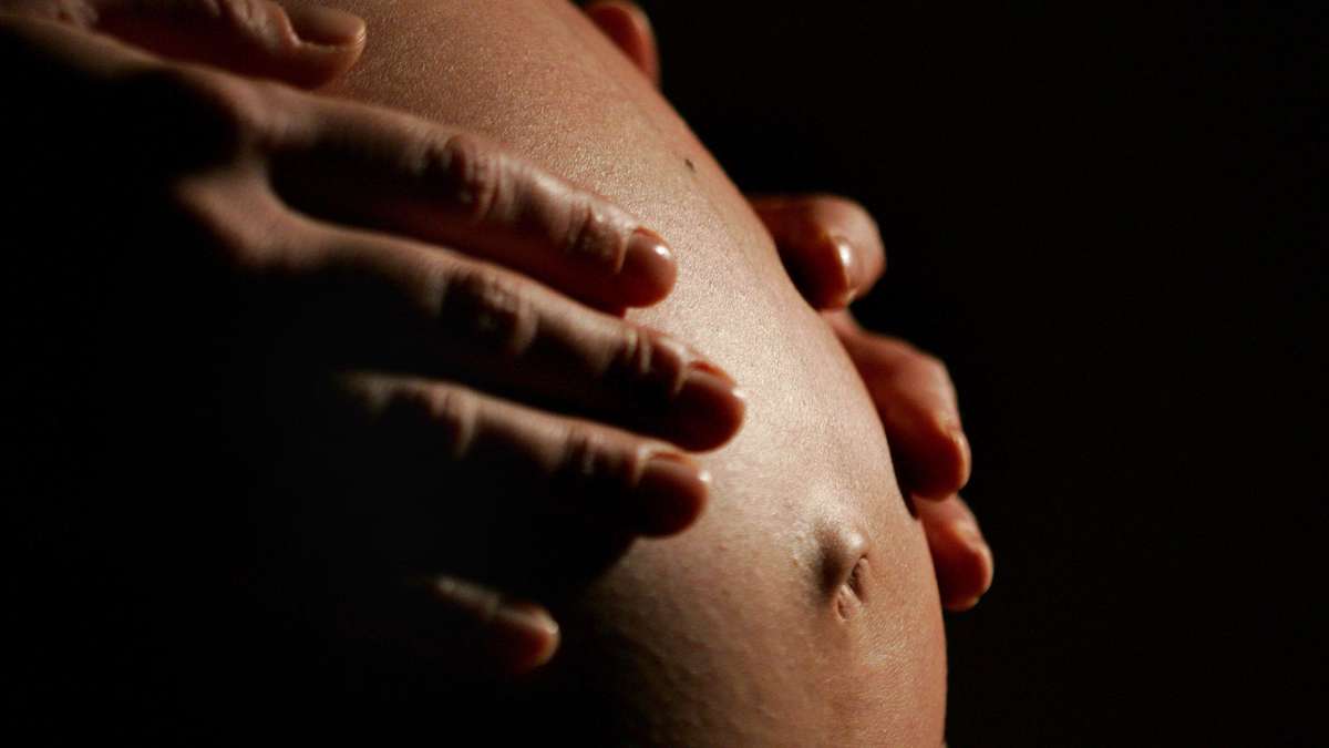 Couple no longer wants baby after heart defect diagnosis Surrogate moves to court