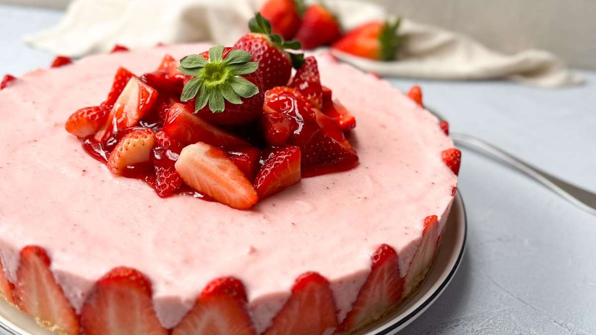 The oven remains cold: This creamy summer dessert comes without baking