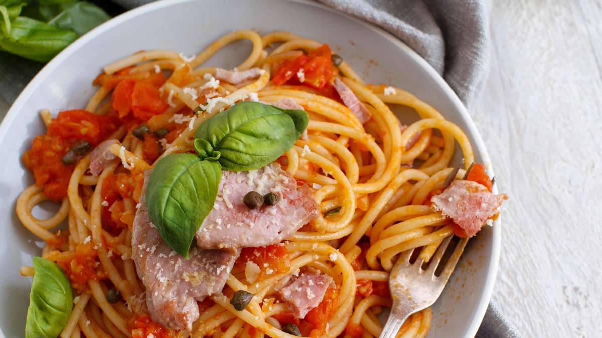 A simple noodle dish that almost everyone can prepare with ingredients from their own stock becomes a weekly favorite