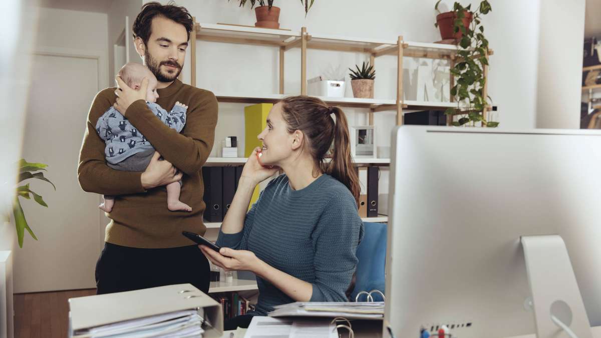 Re-entry after parental leave: What should happen first financially now