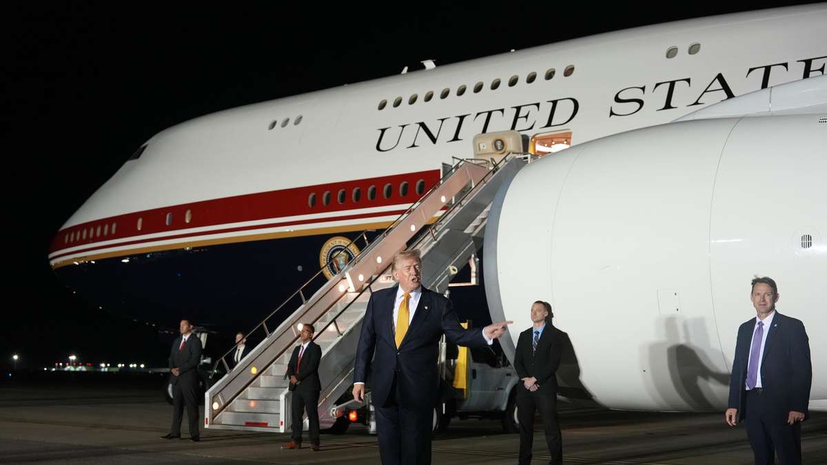 “Frightening” Details on Trump’s Plane Exchange: Would the US Have Just Let Bystanders Die?