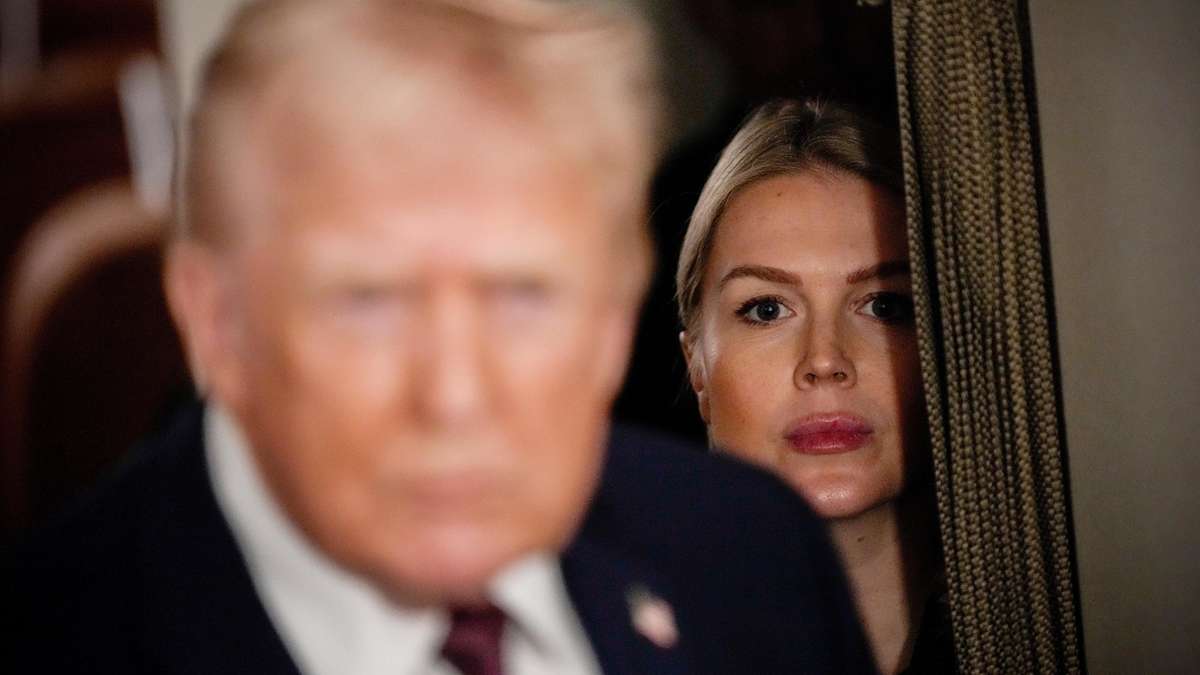 Leavitt steps down as White House spokeswoman – at worst possible time